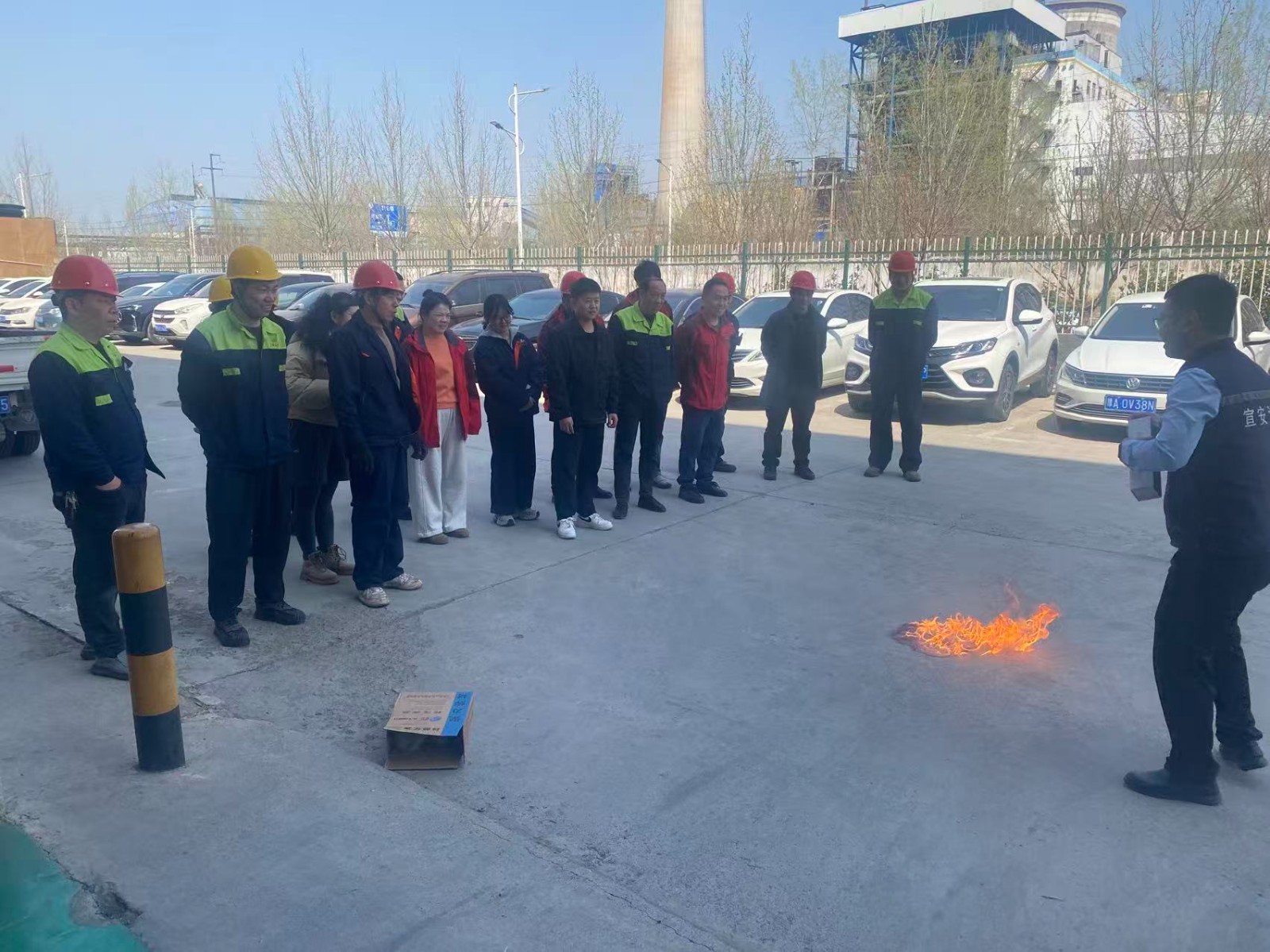 筑牢安全防线，护航企业发展 ——力威实业开展消防安全知识培训及应急演练